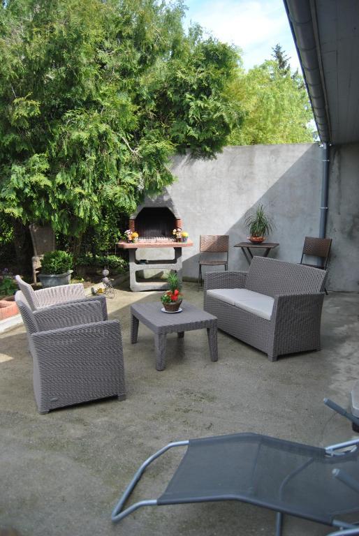 B&B La Place Verte Surice Екстер'єр фото